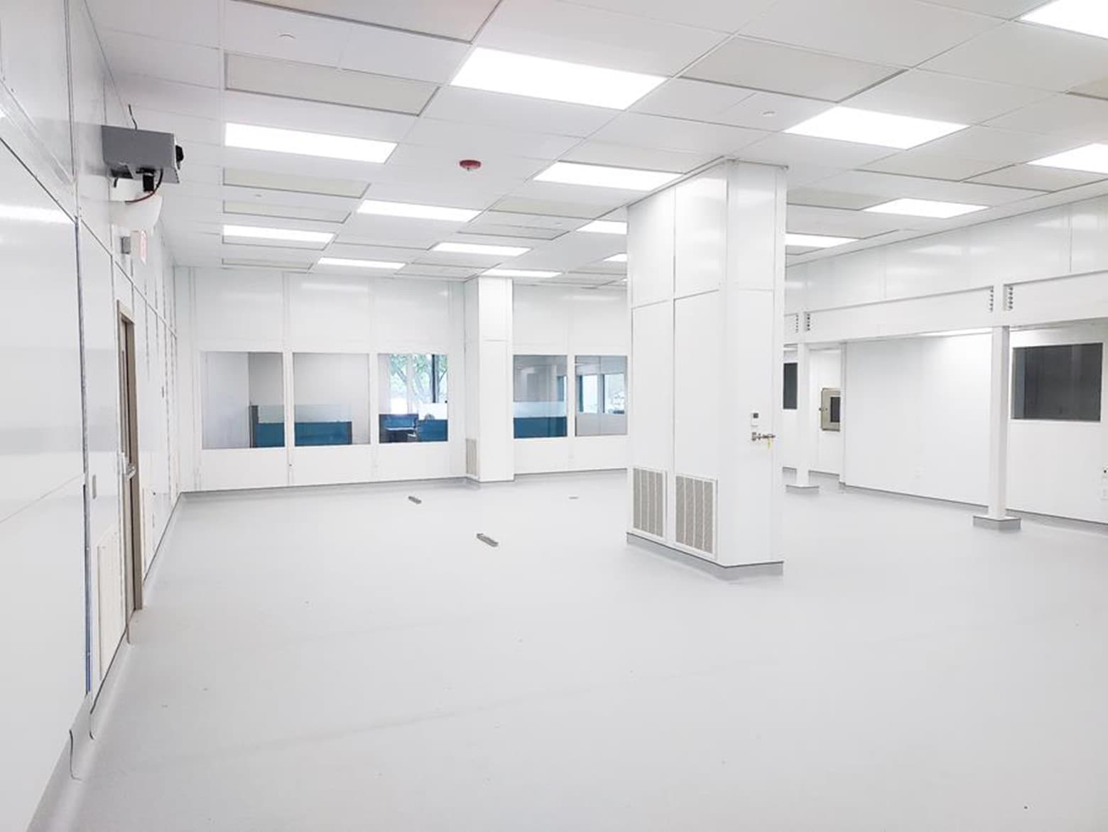 Biocoat Life Sciences - ISO 7 Modular Cleanroom